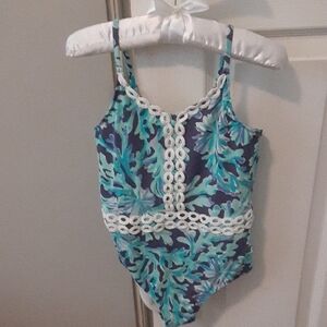 Euc! Lilly Pulitzer- Girl